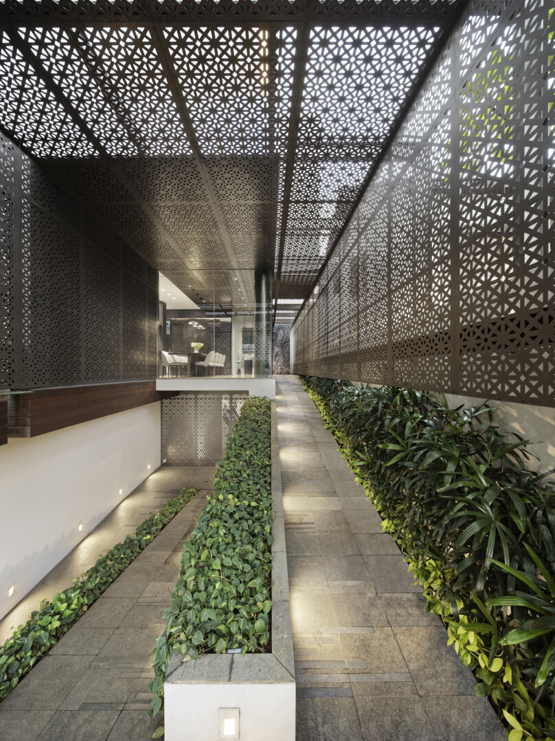 GOLFFN HOUSE - Image 4