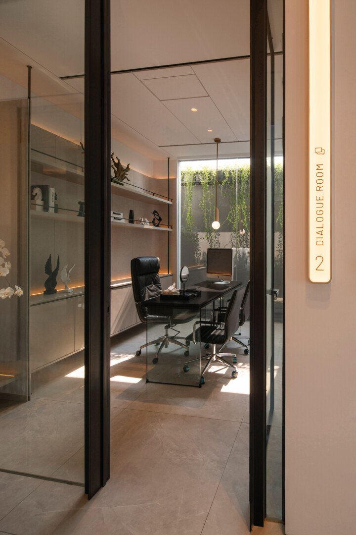 YOUTHOLOGY CLINIC - Image 12