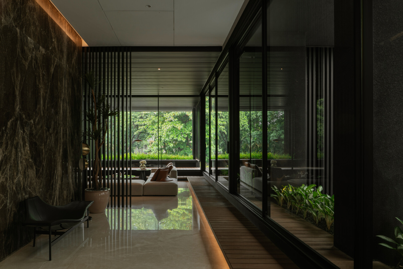 XYZ HOUSE - Image 12