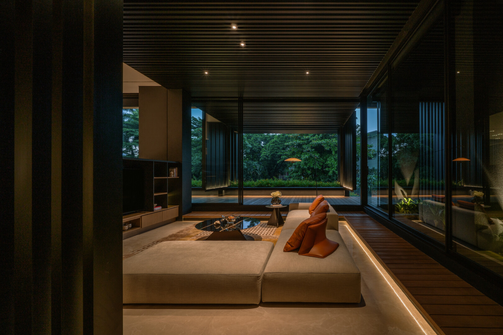 XYZ HOUSE - Image 14