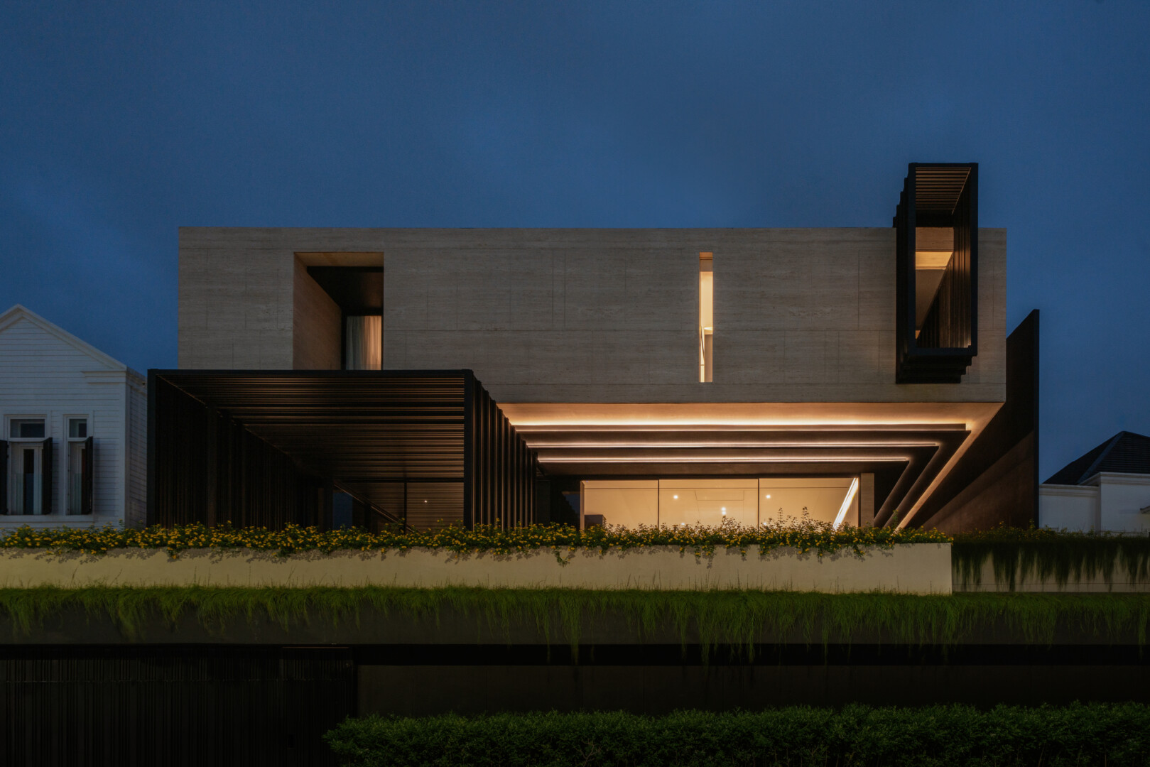 XYZ HOUSE - Image 26