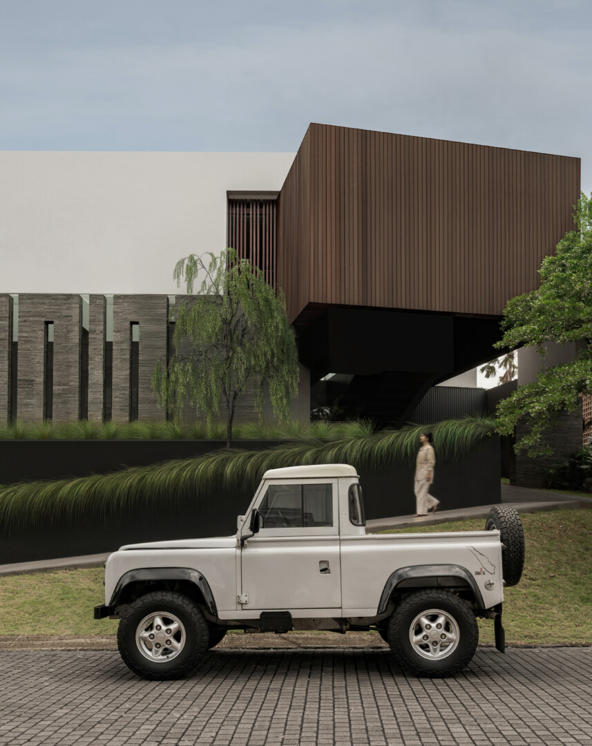 WOOBLIQUE MANSION - Image 3